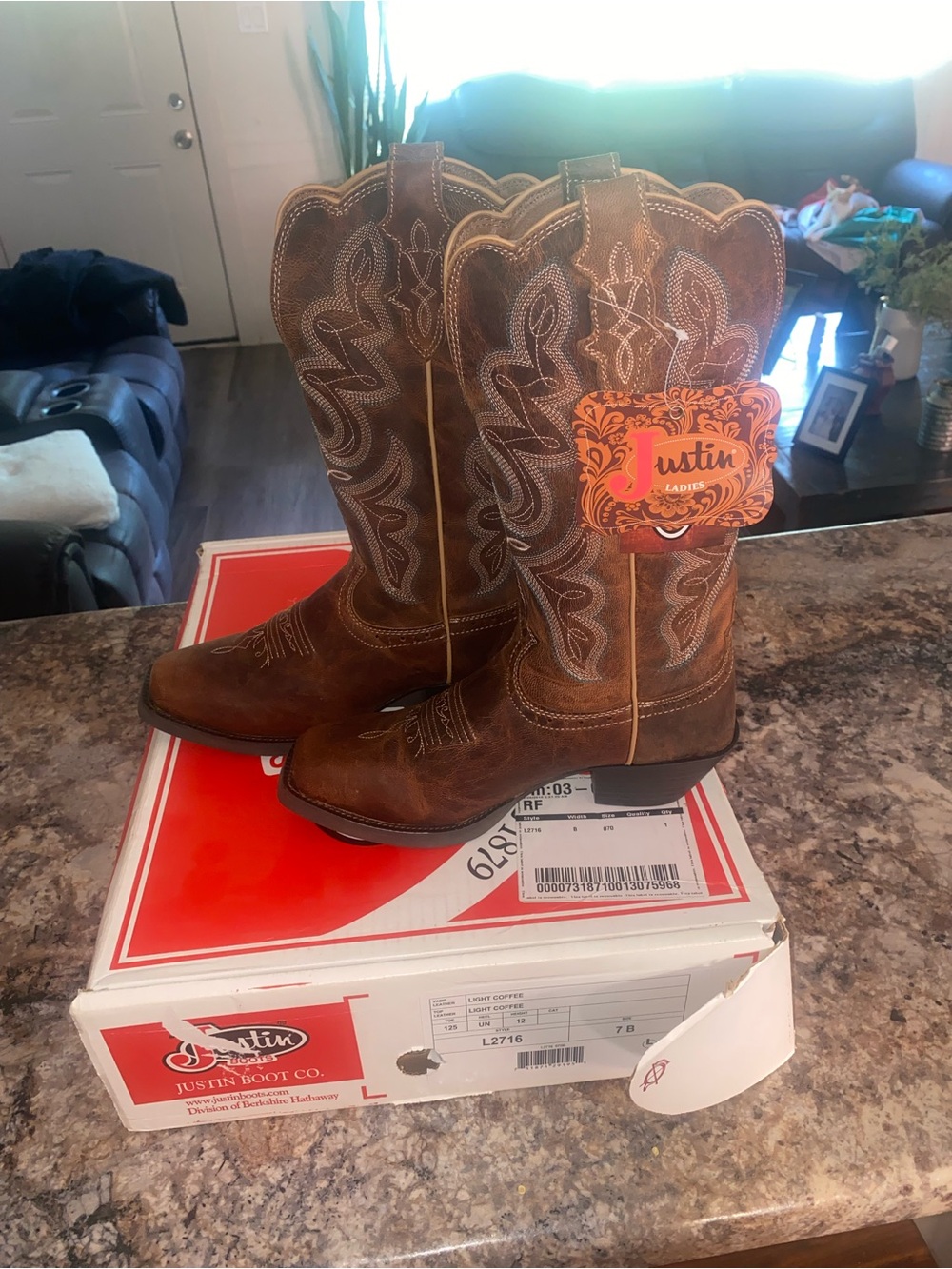 Justin Boots Brown Leather Western Cowboy Boots with Embroidered Shaft